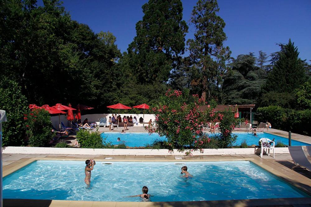 Camping Et Hotel Chateau Du Haget Montesquiou Exterior foto